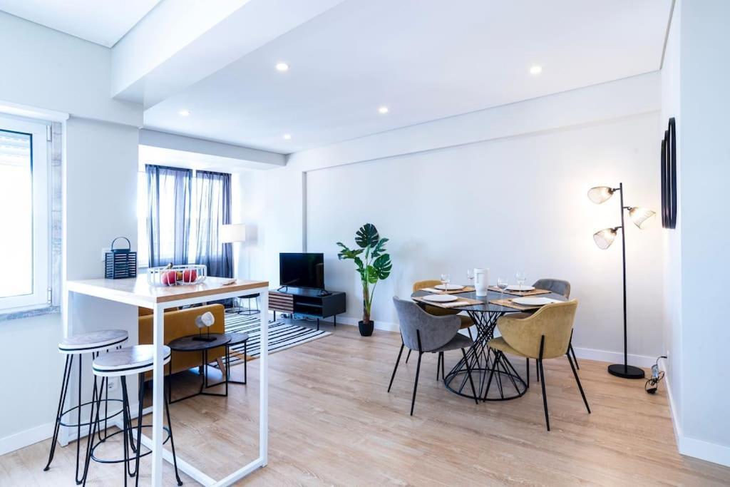 New - Luxury & Bright Apartment Lissabon Exterior foto